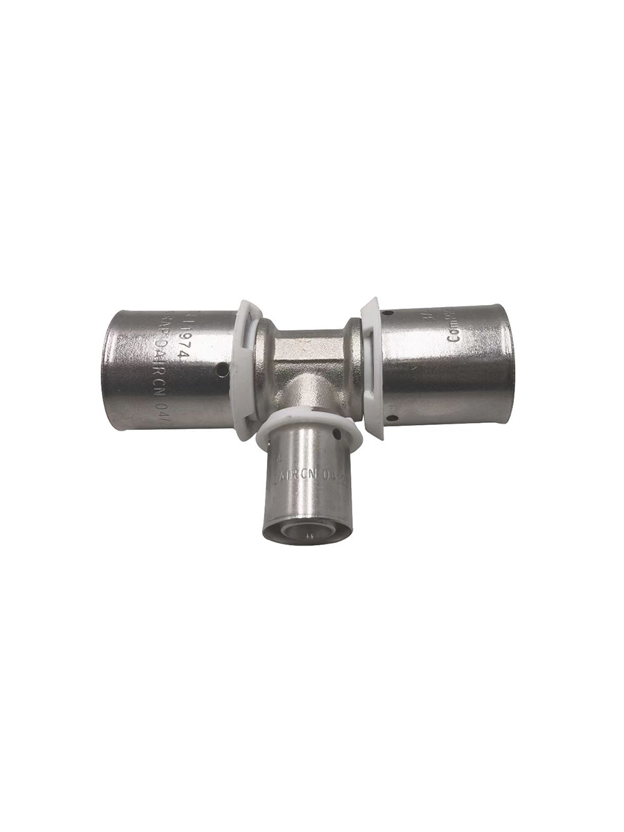 3/4" REDUCING TEE FITTING, DROP LEG 1/2" COMPRESSED FLEXIBLE TUBING